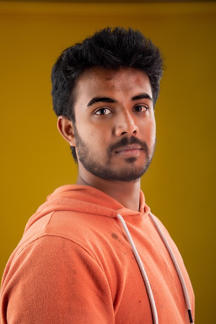 indian man 7061278 640